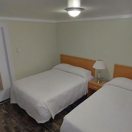 Ross Inn Lanigan 외부 사진